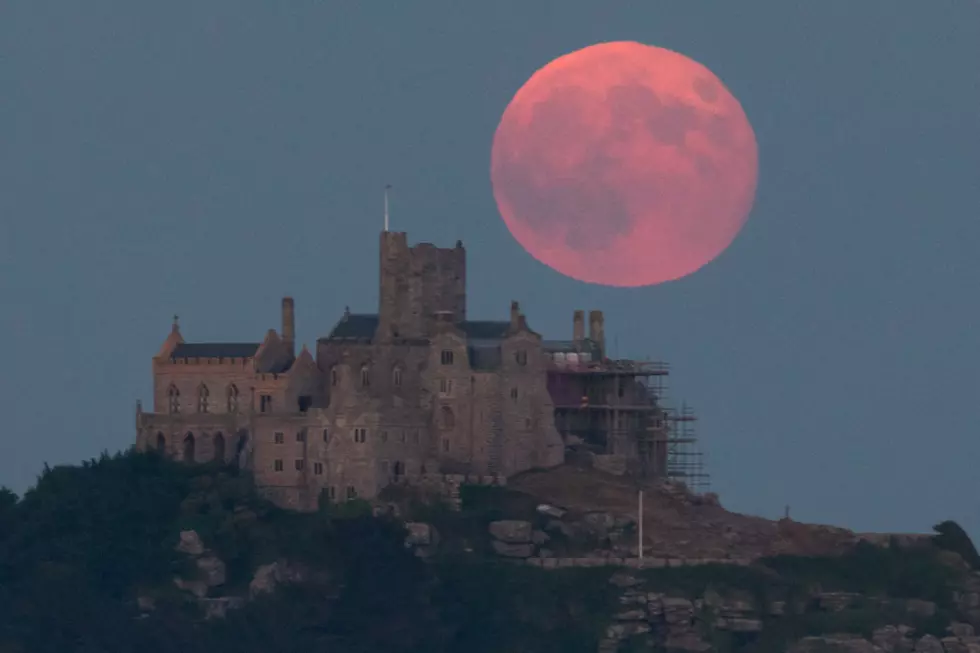 Look to the Sky for the Strawberry Moon Tonight